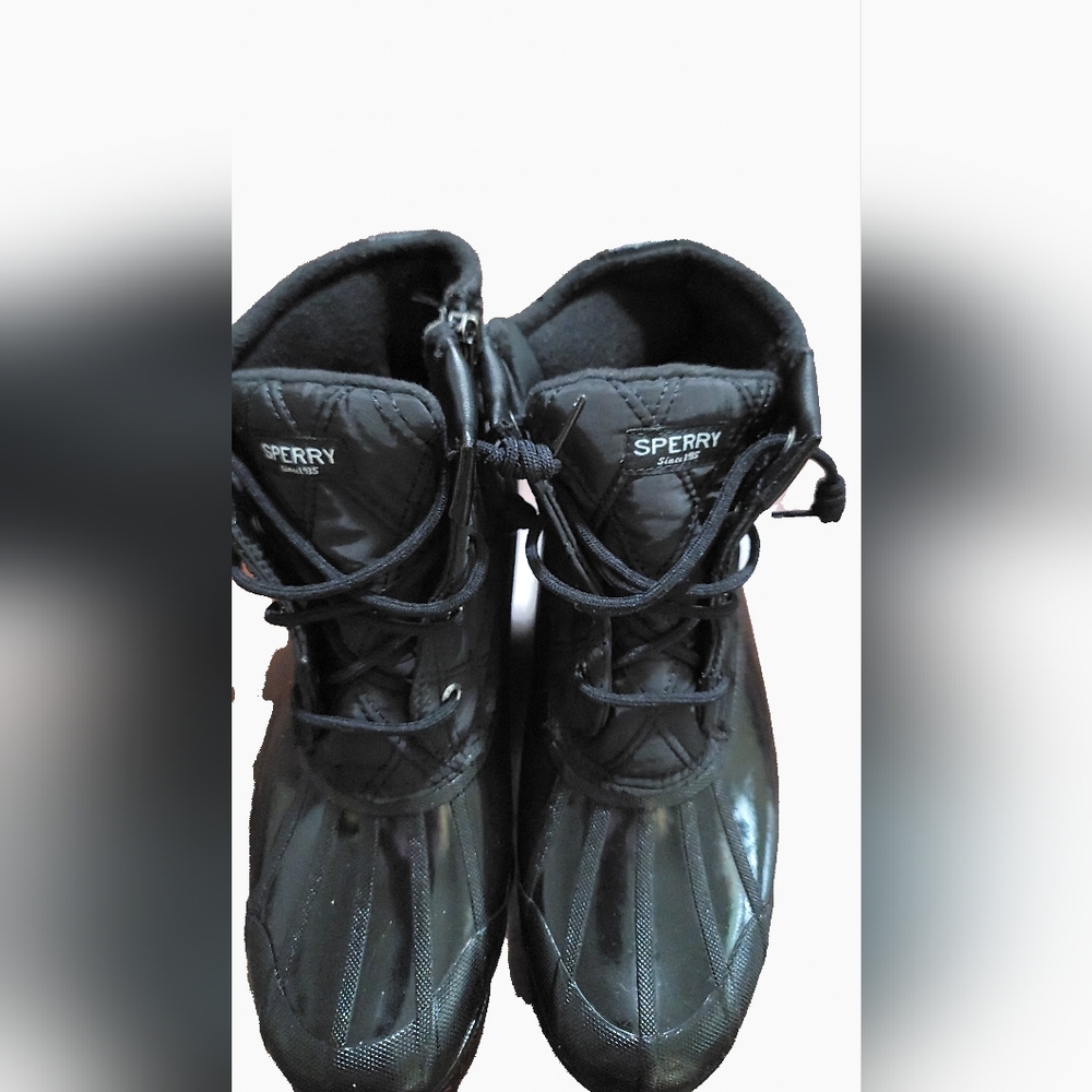Sperry Black Glossy Shoe